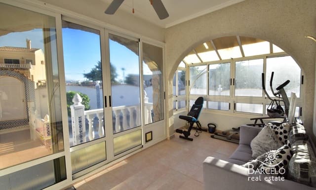 4 soverom Villa til salgs i Ciudad Quesada, Rojales med svømmebasseng garasje - € 399 000 (Ref: 9360839)