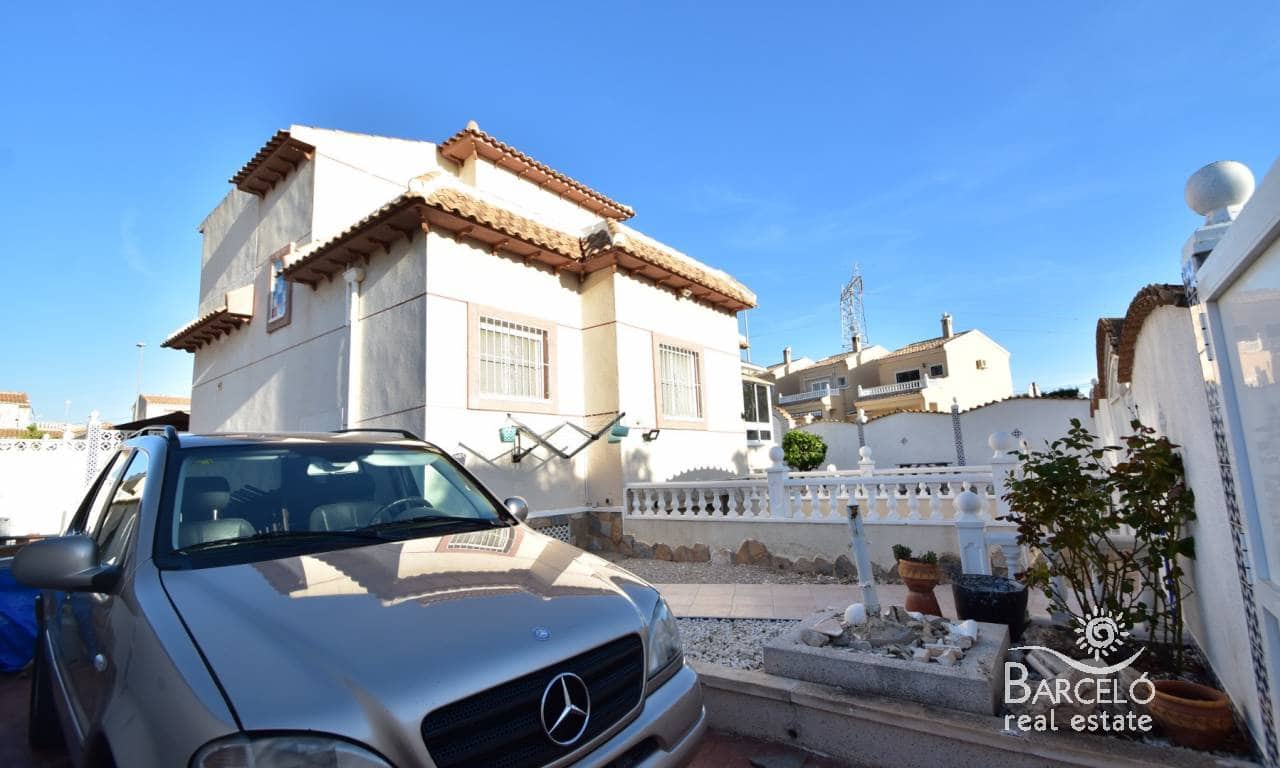 4 soverom Villa til salgs i Ciudad Quesada med svømmebasseng garasje - € 399 000 (Ref: 9360839)