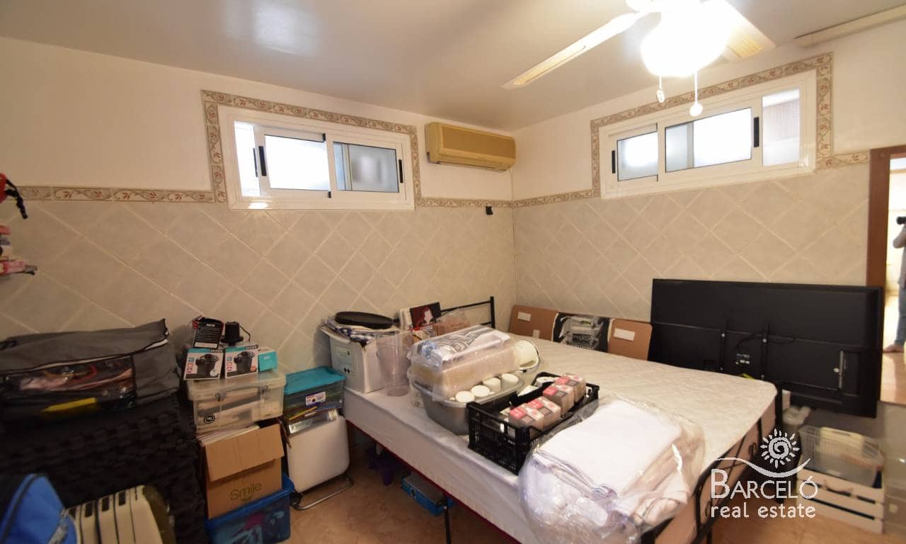 4 soverom Villa til salgs i Ciudad Quesada med svømmebasseng garasje - € 399 000 (Ref: 9360839)