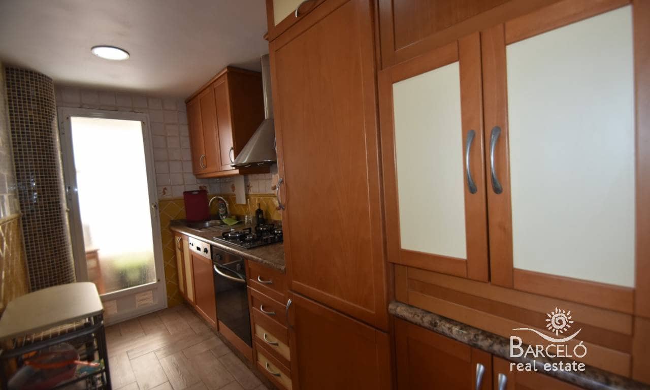 3 sovrum Lägenhet till salu i Guardamar del Segura med garage - 360 000 € (Ref: 9374401)