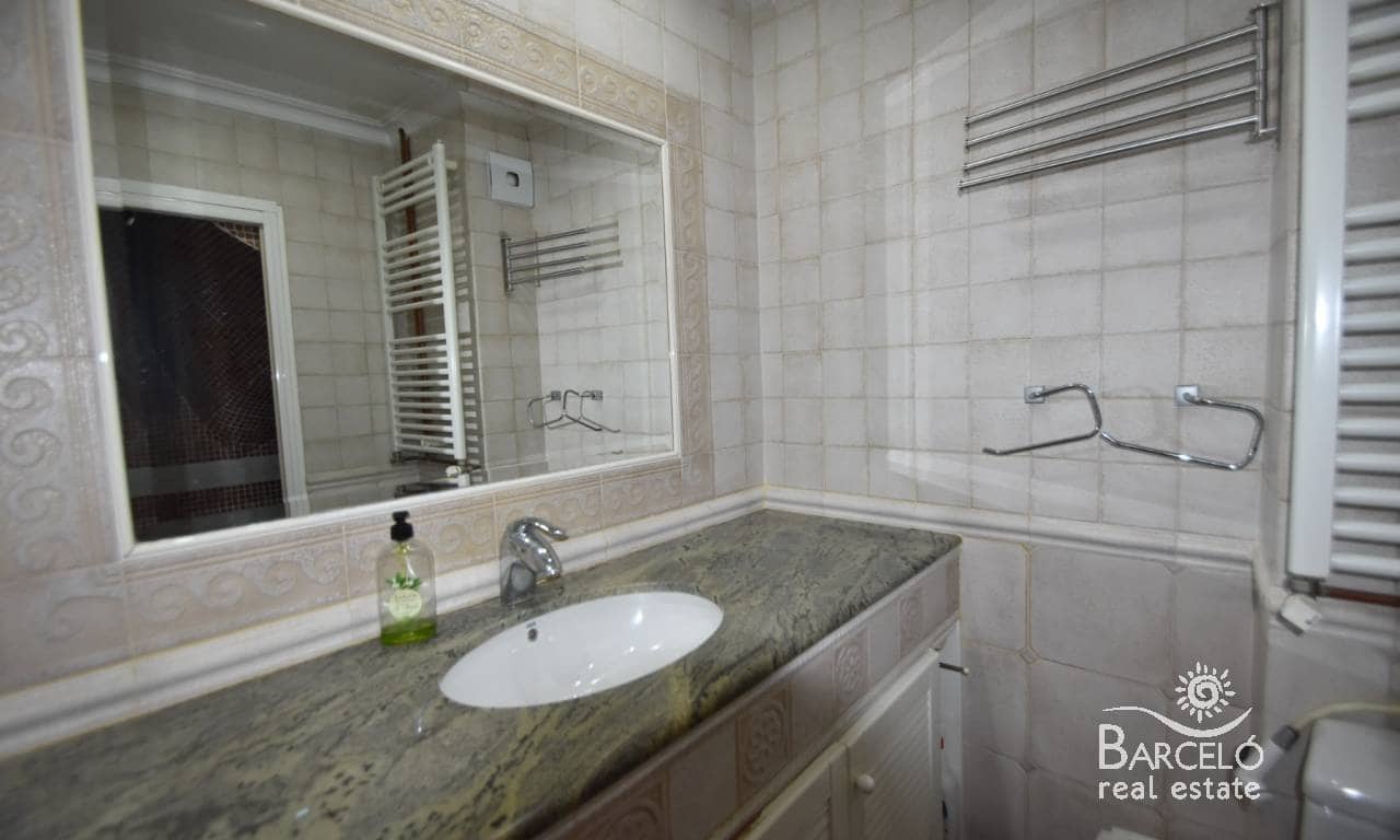 3 sovrum Lägenhet till salu i Guardamar del Segura med garage - 360 000 € (Ref: 9374401)