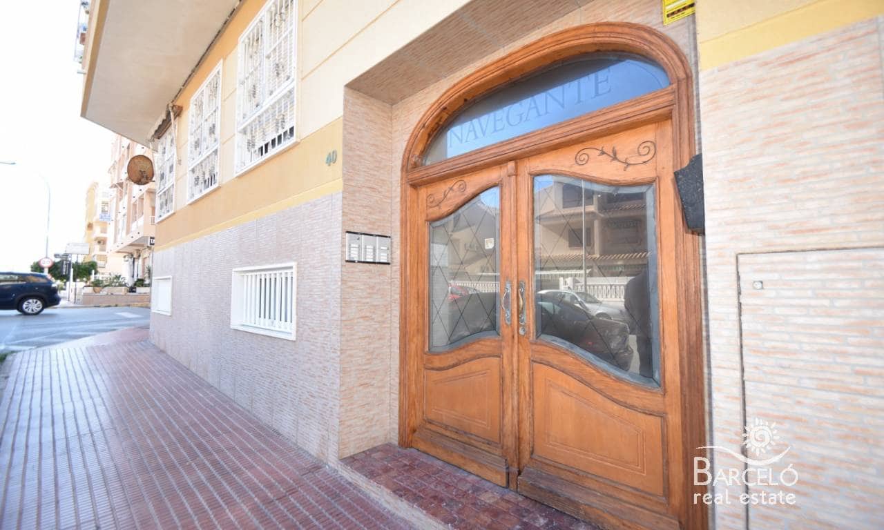 3 sovrum Lägenhet till salu i Guardamar del Segura med garage - 360 000 € (Ref: 9374401)