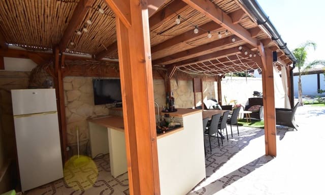 5 sypialnia Willa na sprzedaż w Ciudad Quesada, Rojales z basenem garażem - 549 000 € (Ref: 9405806)