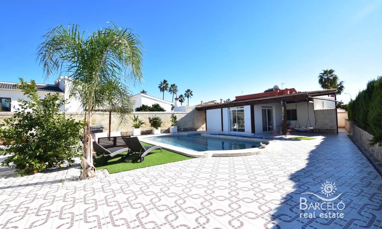 5 sypialnia Willa na sprzedaż w Ciudad Quesada z basenem garażem - 549 000 € (Ref: 9405806)