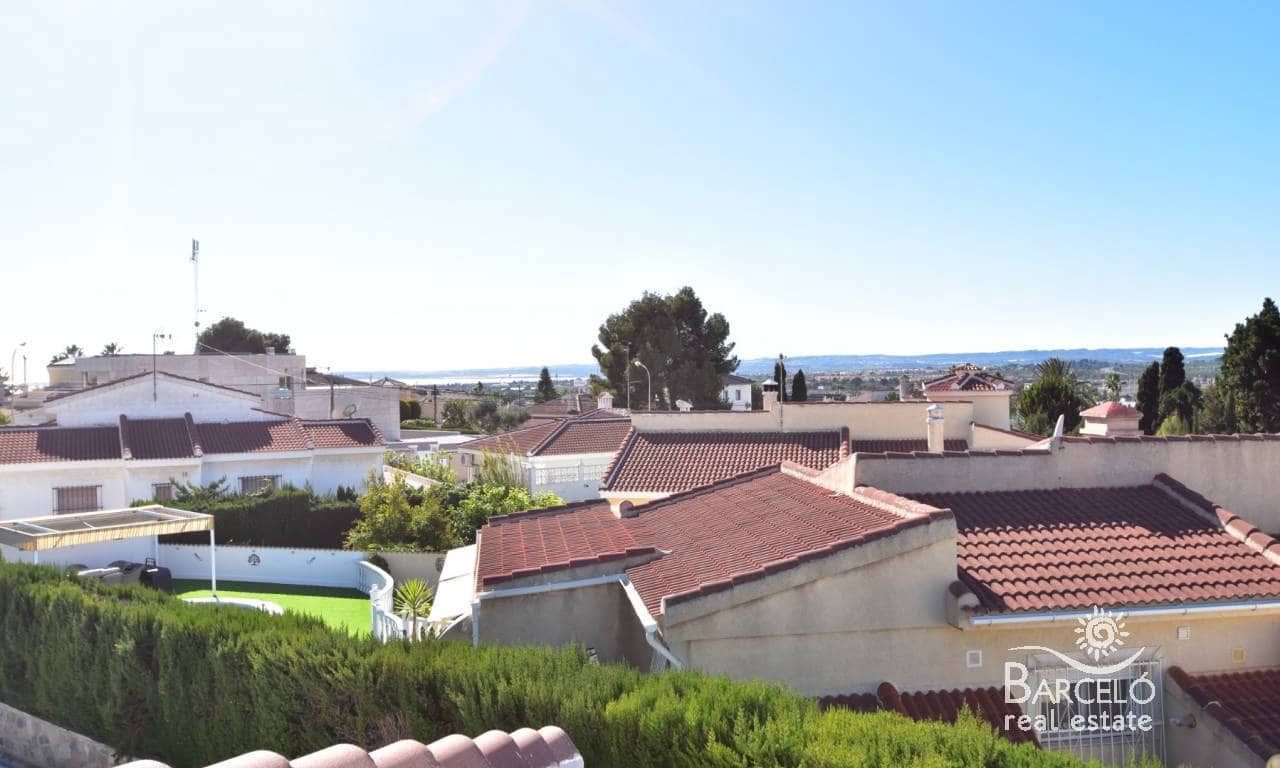 5 sypialnia Willa na sprzedaż w Ciudad Quesada z basenem garażem - 549 000 € (Ref: 9405806)