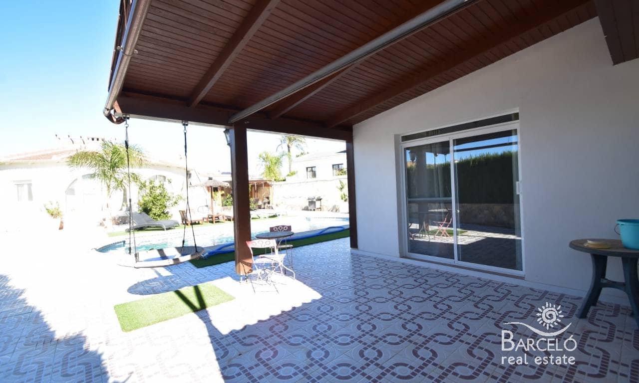 5 sypialnia Willa na sprzedaż w Ciudad Quesada z basenem garażem - 549 000 € (Ref: 9405806)