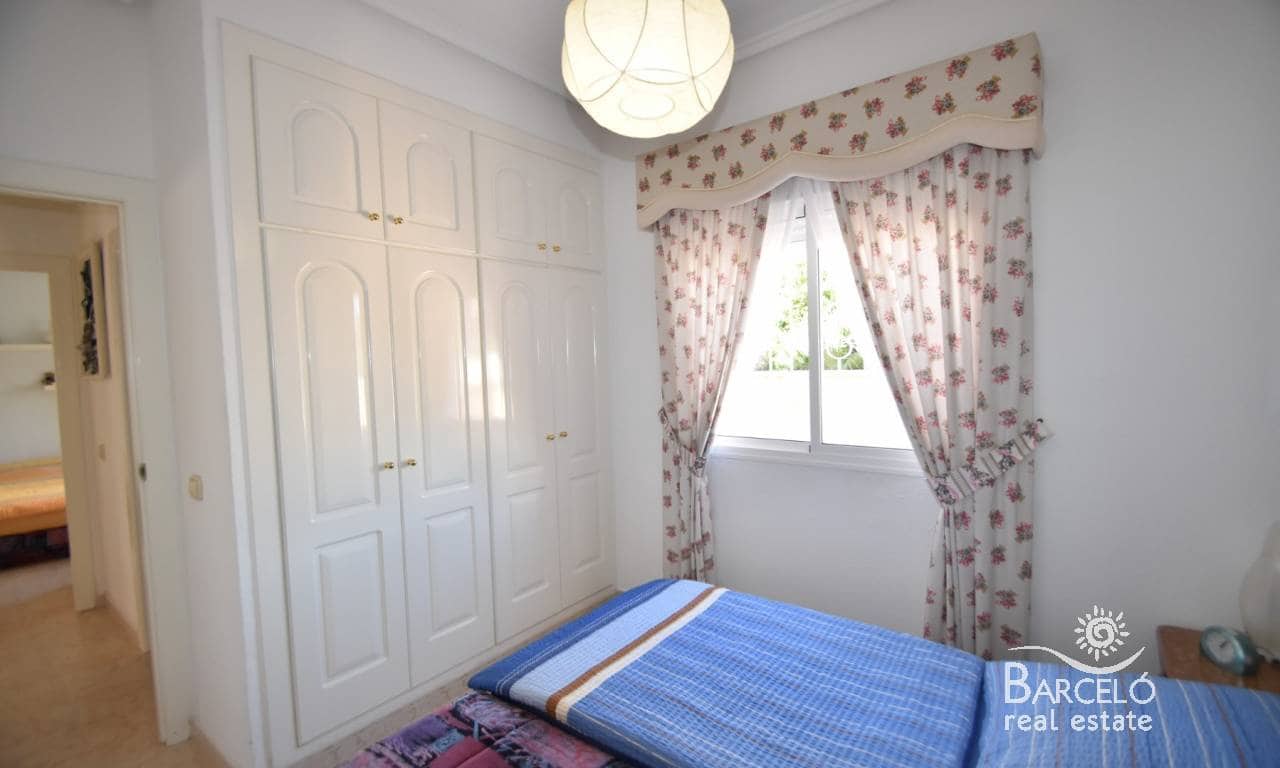 2 soverom Villa til salgs i Dona Pepa med svømmebasseng garasje - € 350 000 (Ref: 9436357)