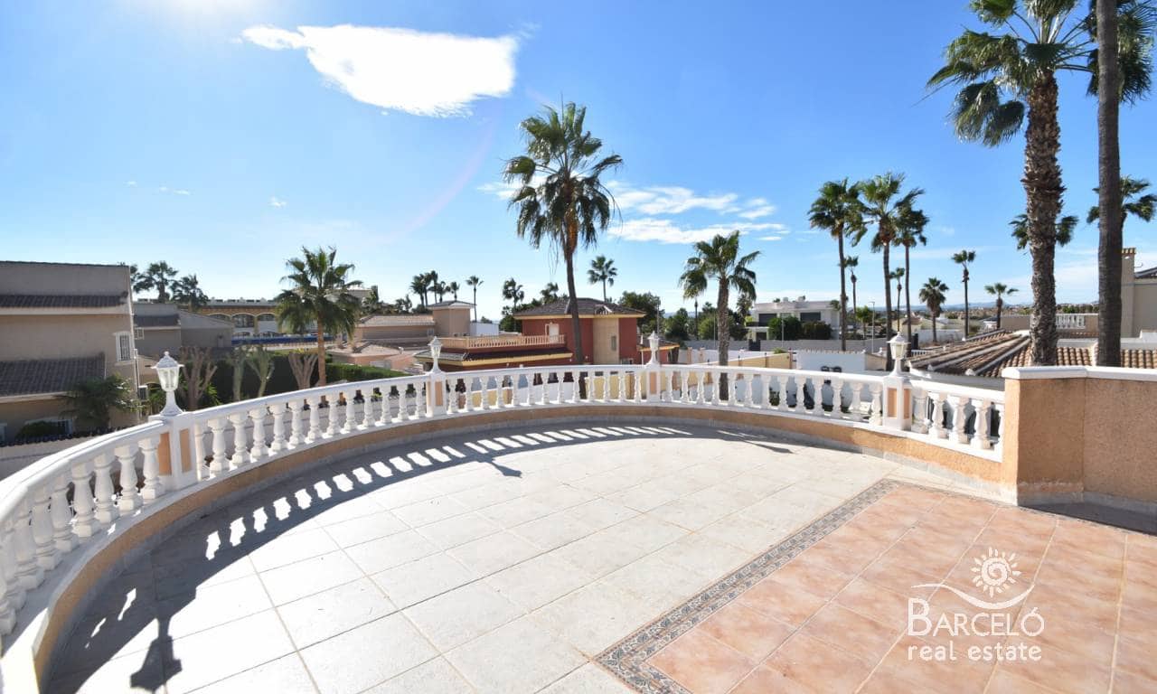 2 soverom Villa til salgs i Dona Pepa med svømmebasseng garasje - € 350 000 (Ref: 9436357)