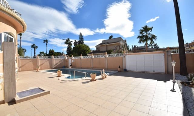 2 soverom Villa til salgs i Doña Pepa, Rojales med svømmebasseng garasje - € 350 000 (Ref: 9436357)