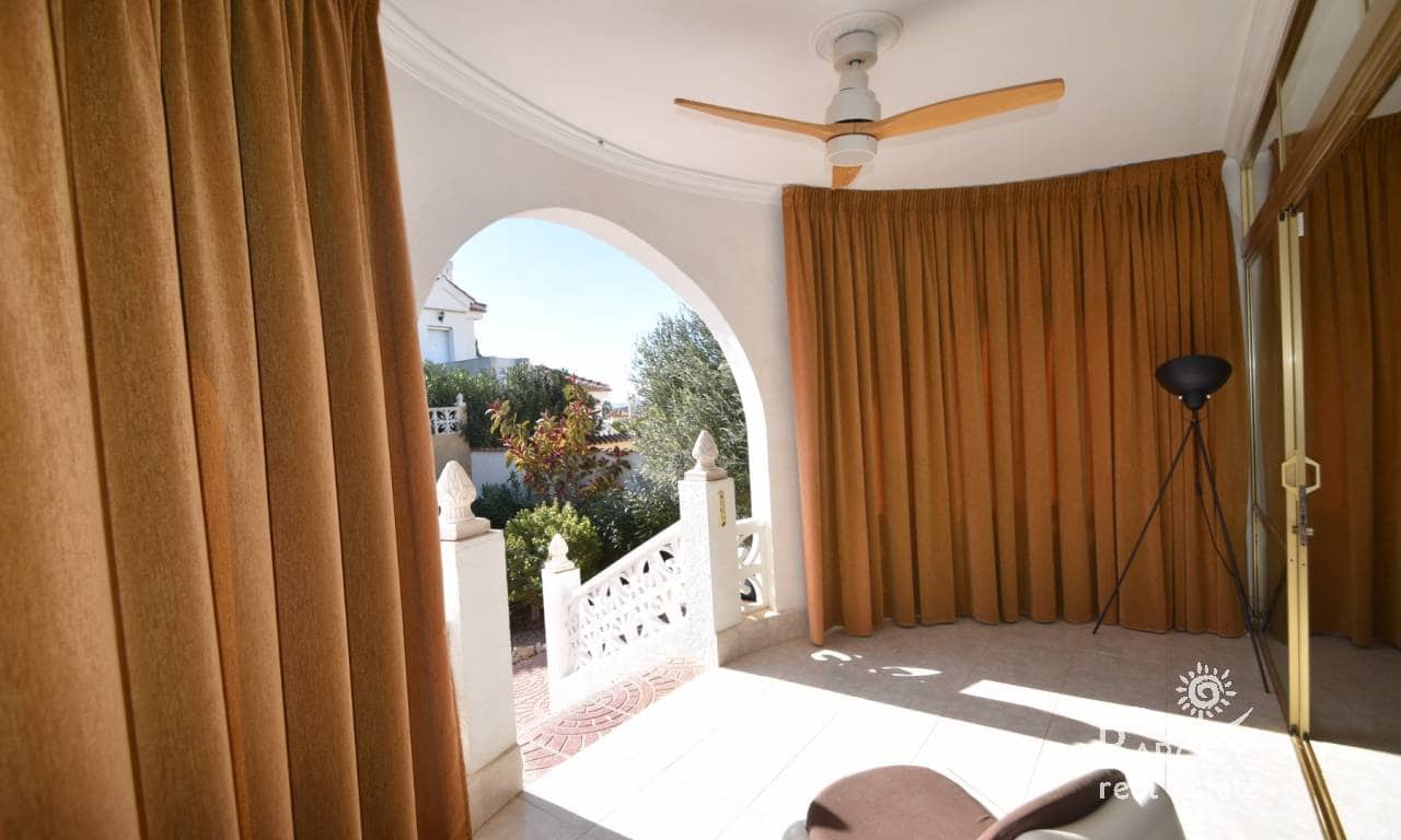 3 bedroom Villa for sale in Ciudad Quesada with pool garage - € 398,000 (Ref: 9532754)