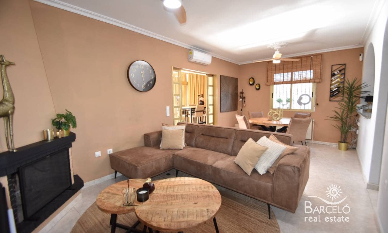 3 bedroom Villa for sale in Ciudad Quesada with pool garage - € 398,000 (Ref: 9532754)