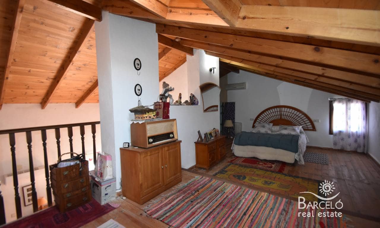 3 makuuhuone Maalaistalo myytävänä paikassa Dolores mukana uima-altaan 
autotalli - 210 000 € (Ref: 9598275)