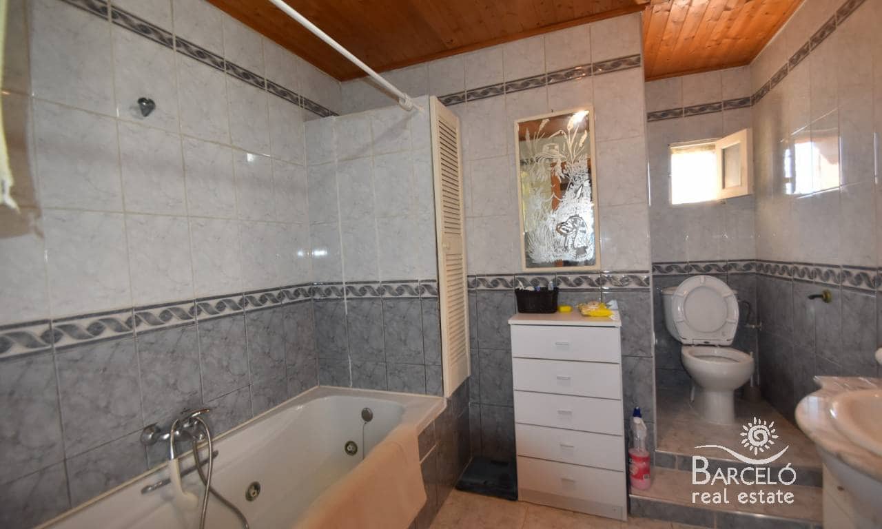 3 makuuhuone Maalaistalo myytävänä paikassa Dolores mukana uima-altaan 
autotalli - 210 000 € (Ref: 9598275)