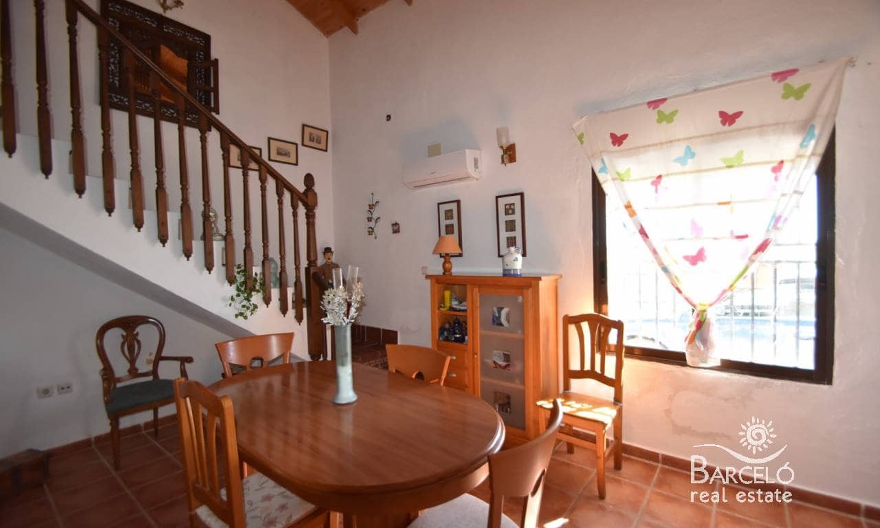 3 makuuhuone Maalaistalo myytävänä paikassa Dolores mukana uima-altaan 
autotalli - 210 000 € (Ref: 9598275)