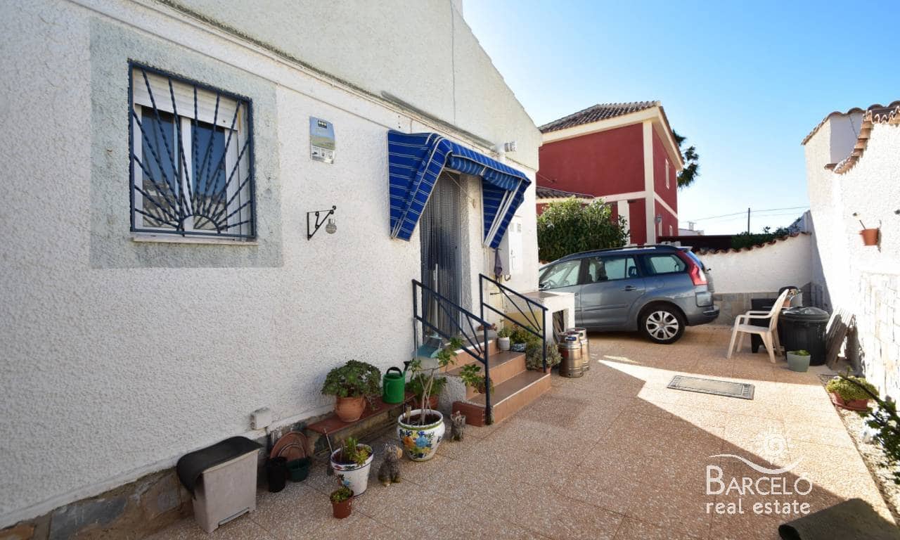 3 chambre Villa/Maison à vendre à Ciudad Quesada avec piscine garage - 375 000 € (Ref: 9598276)