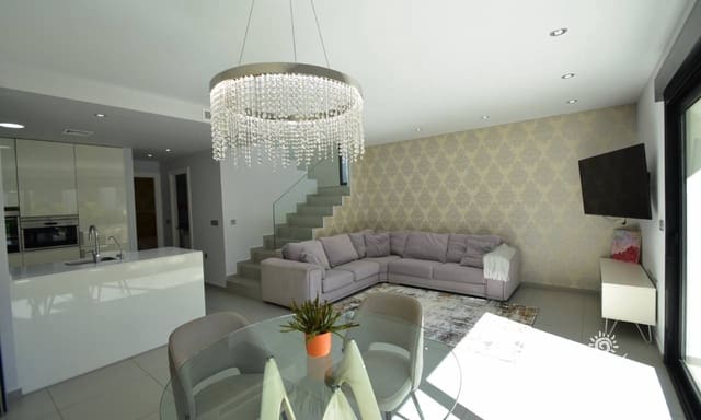 3 soverom Villa til salgs i Pueblo Bravo, Rojales med svømmebasseng garasje - € 459 000 (Ref: 9626398)