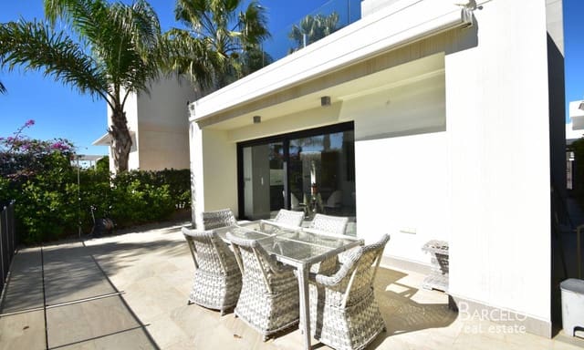 3 soverom Villa til salgs i Pueblo Bravo, Rojales med svømmebasseng garasje - € 459 000 (Ref: 9626398)