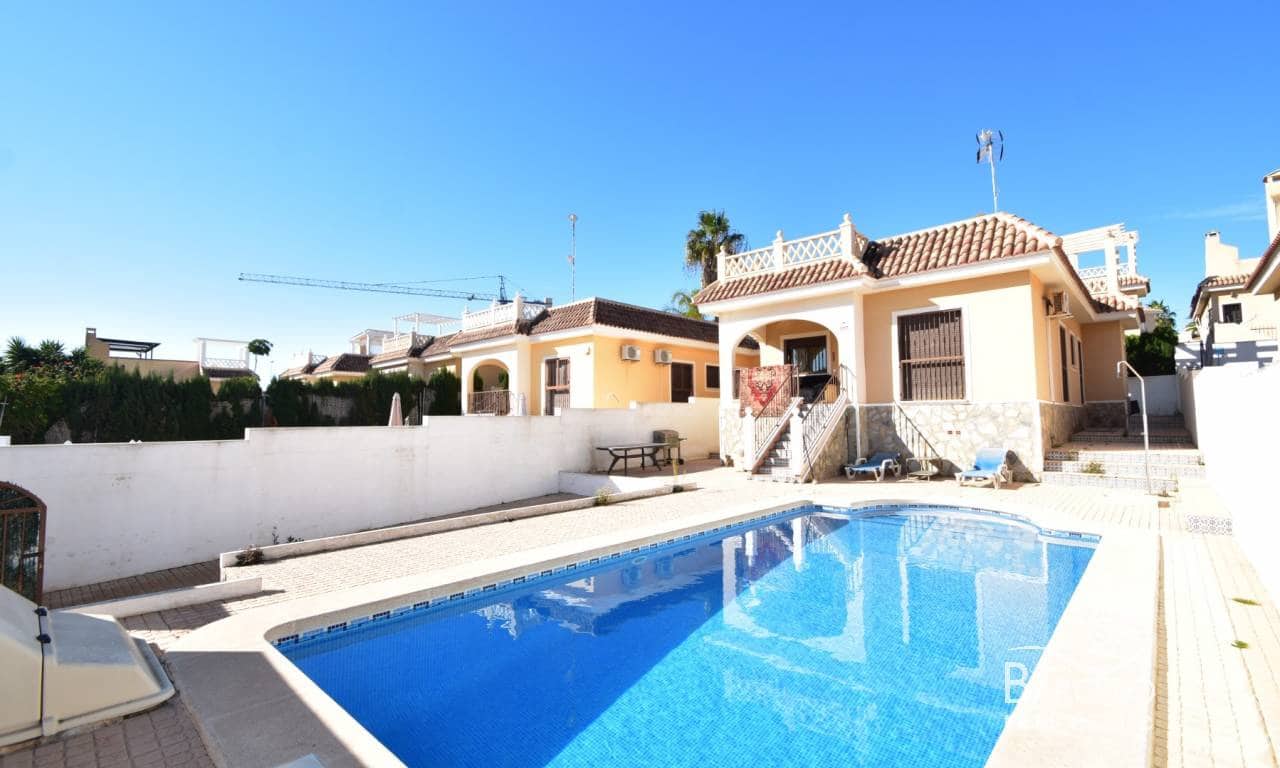 3 chambre Villa/Maison à vendre à Ciudad Quesada avec piscine garage - 370 000 € (Ref: 9632838)
