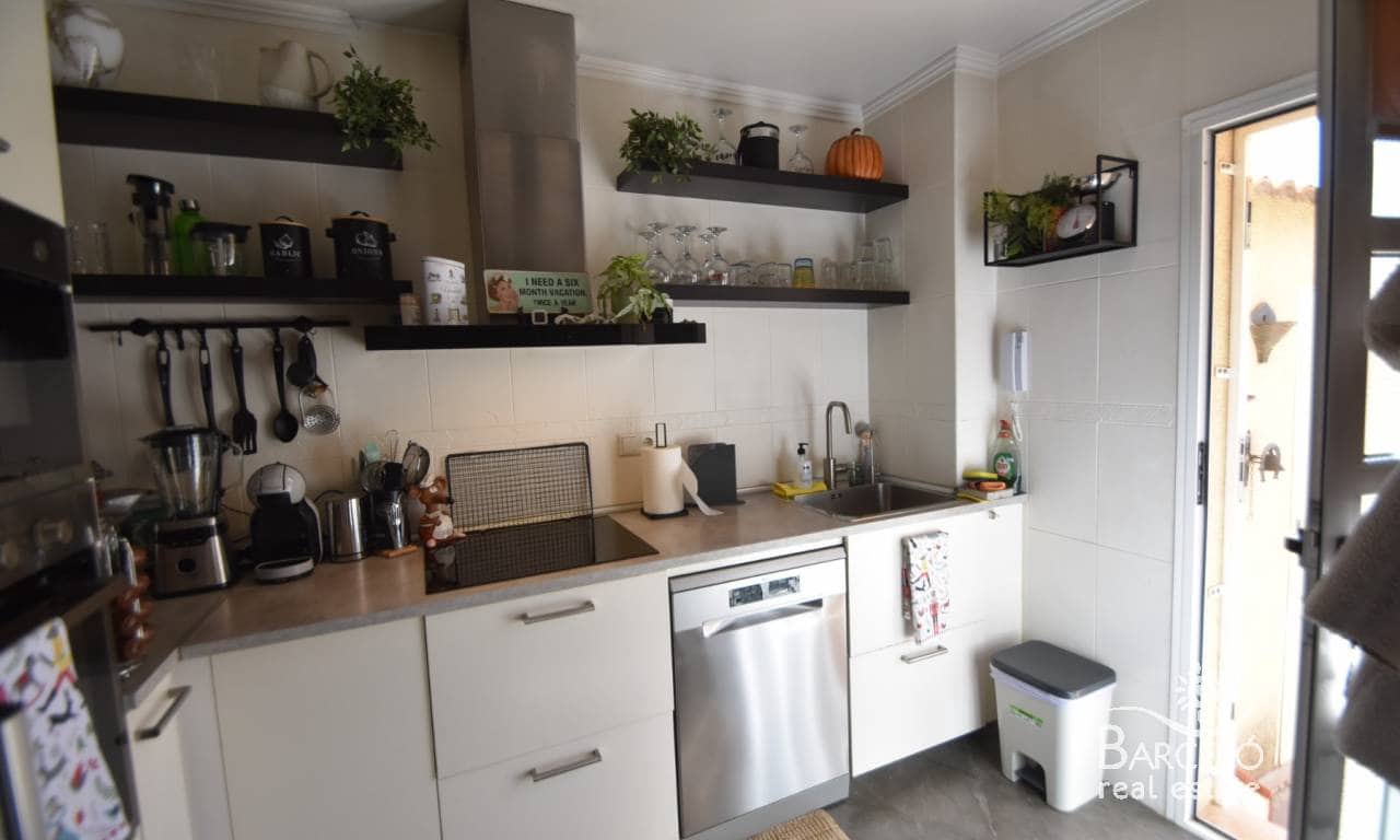 2 bedroom Villa for sale in Dona Pepa with pool garage - € 250,000 (Ref: 9739294)