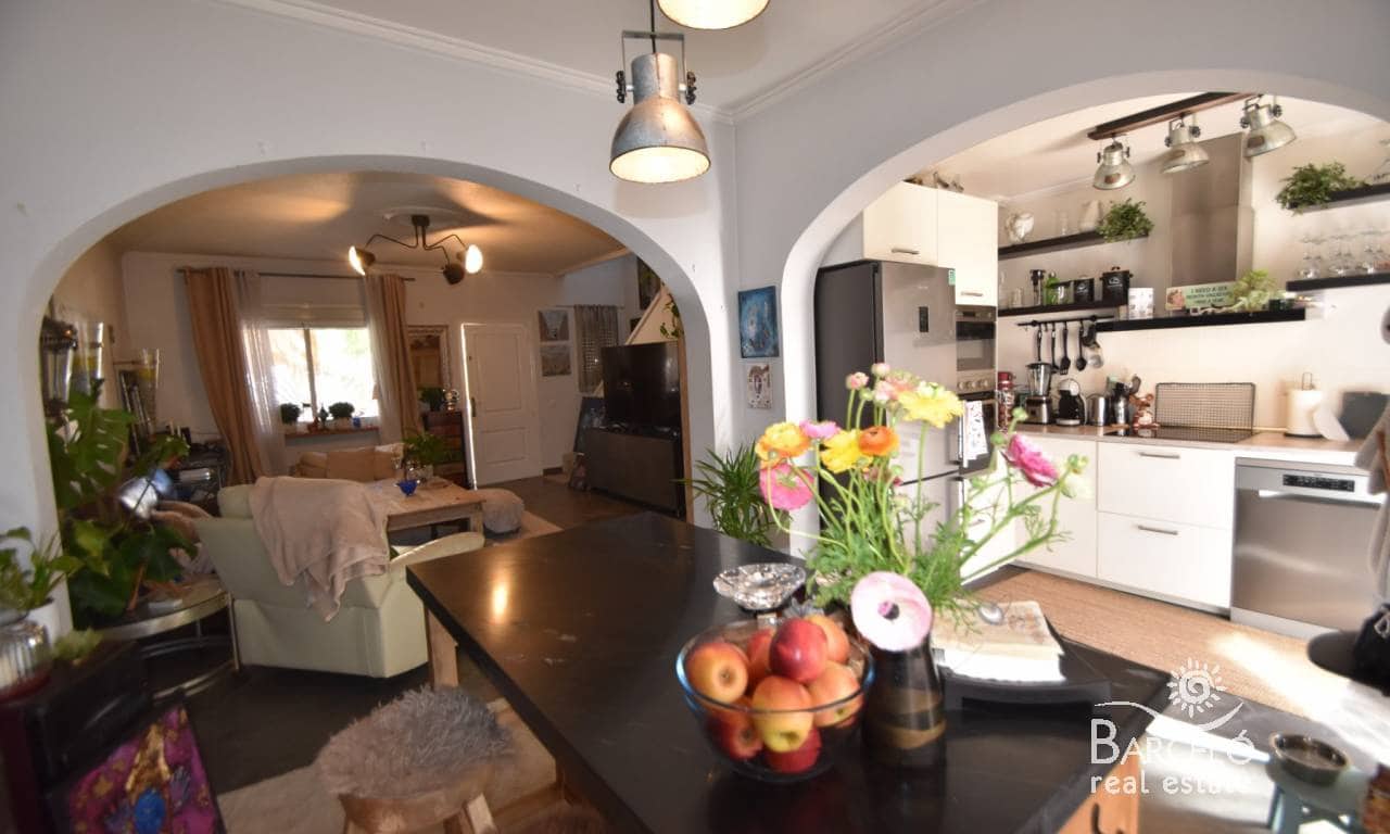 2 bedroom Villa for sale in Dona Pepa with pool garage - € 250,000 (Ref: 9739294)