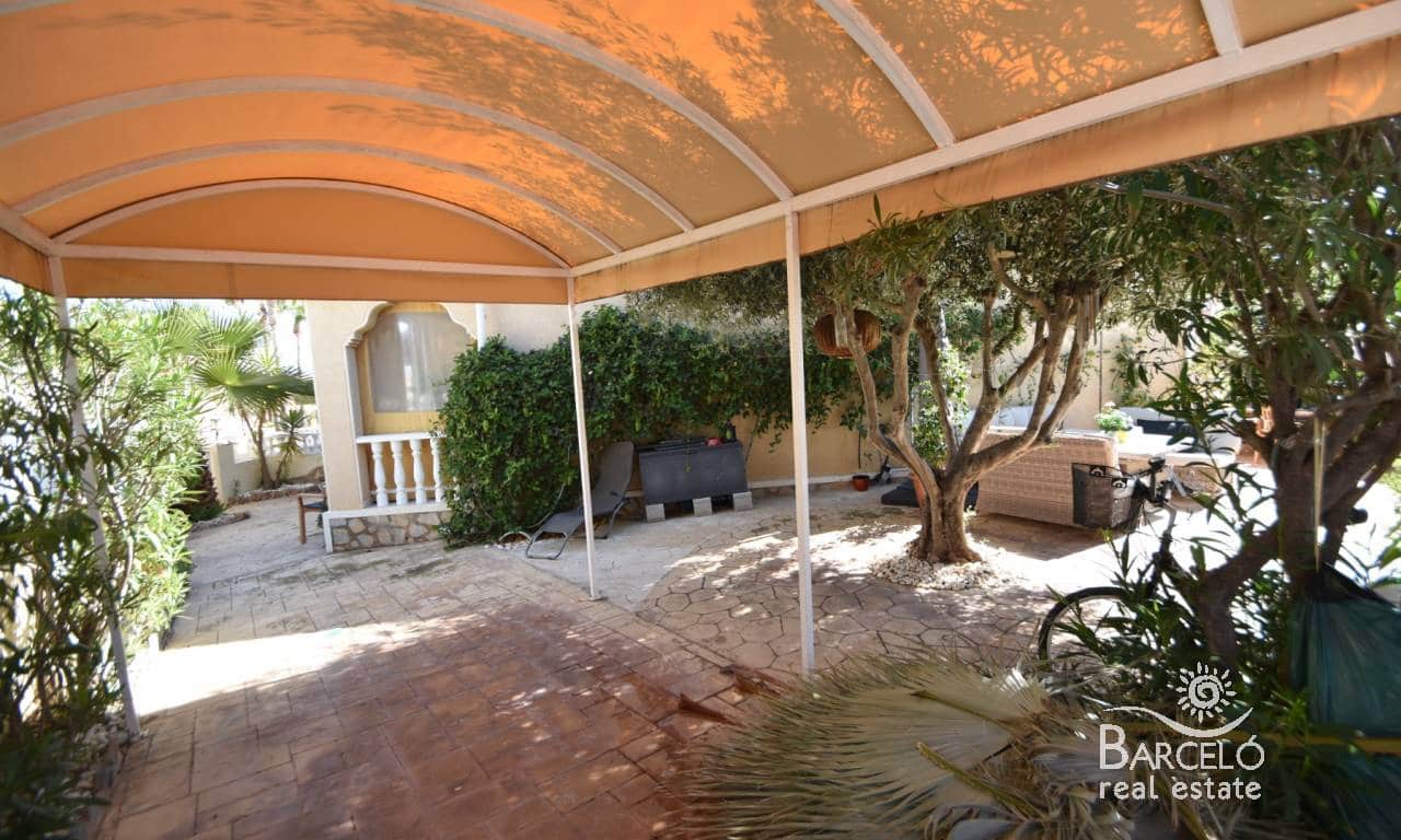 2 bedroom Villa for sale in Dona Pepa with pool garage - € 250,000 (Ref: 9739294)