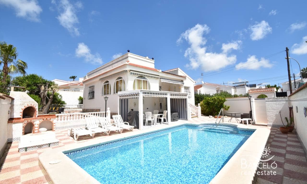 3 camera da letto Villa in vendita in Ciudad Quesada con piscina garage - 365.000 € (Rif: 9805281)