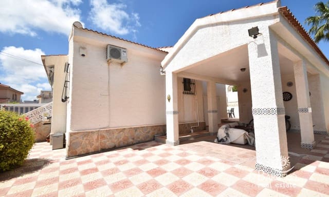 3 camera da letto Villa in vendita in Ciudad Quesada, Rojales con piscina garage - 365.000 € (Rif: 9805281)