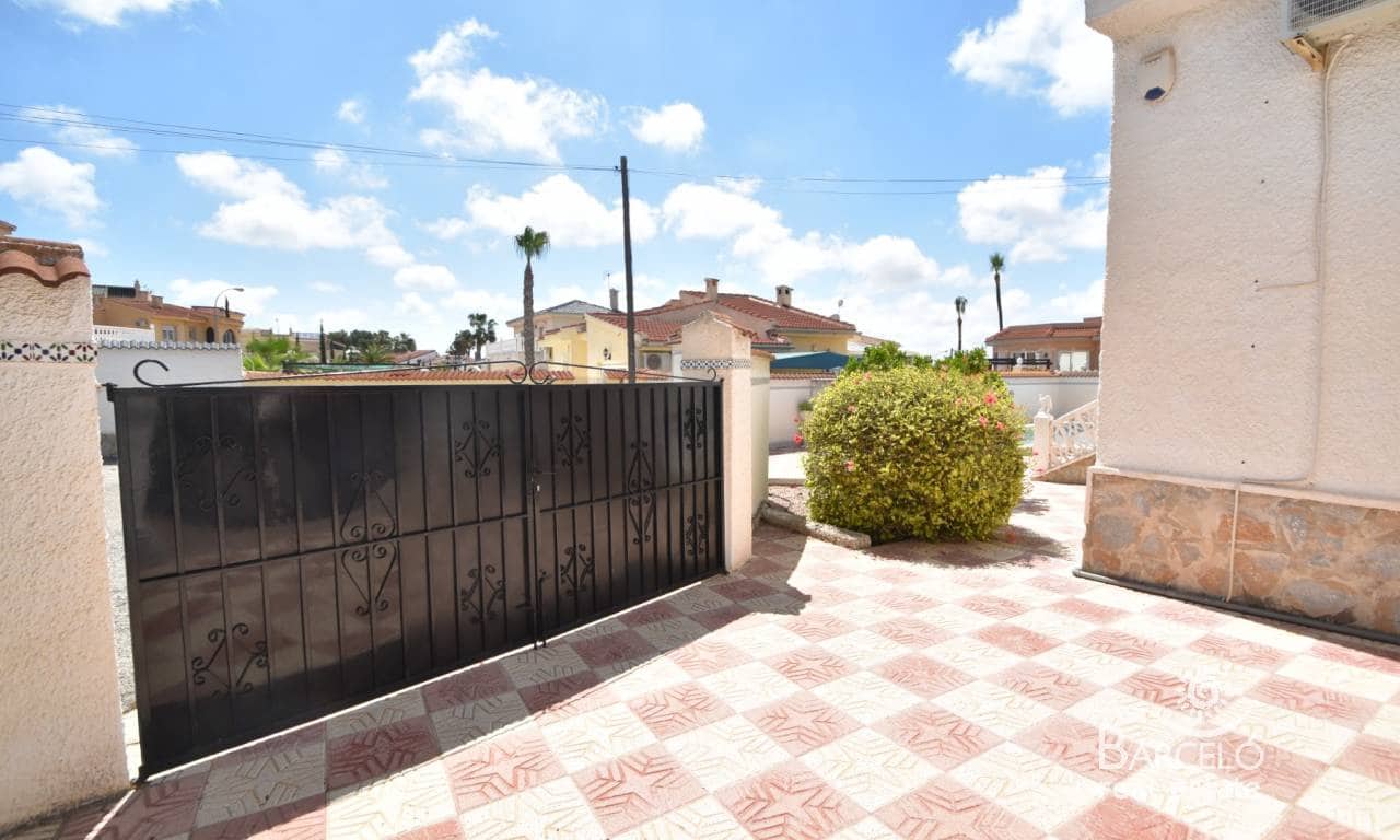 3 camera da letto Villa in vendita in Ciudad Quesada con piscina garage - 365.000 € (Rif: 9805281)