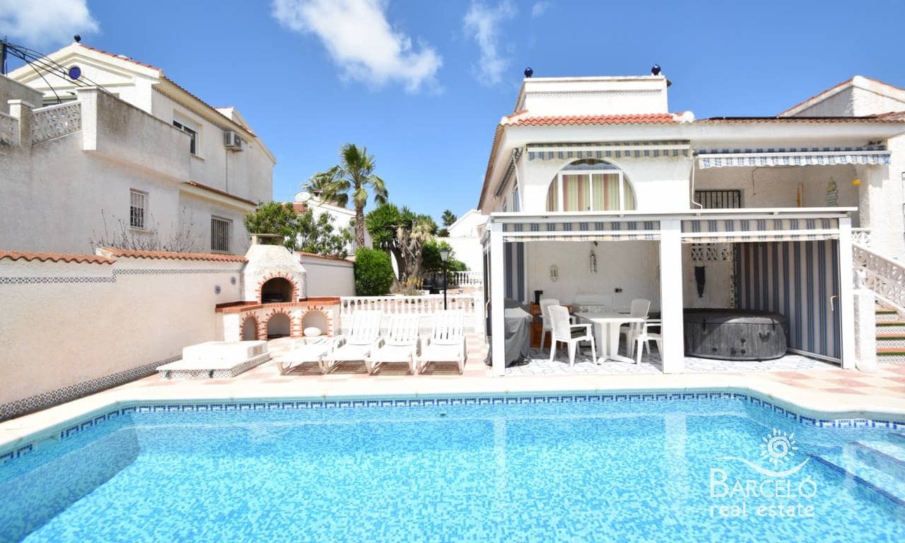 3 camera da letto Villa in vendita in Ciudad Quesada con piscina garage - 365.000 € (Rif: 9805281)