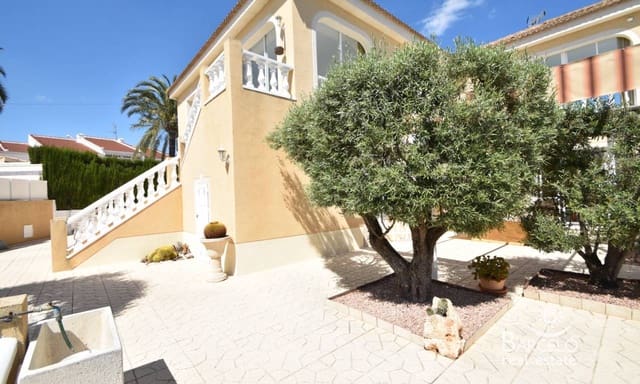 4 sypialnia Willa na sprzedaż w Ciudad Quesada, Rojales z basenem garażem - 549 950 € (Ref: 9821228)