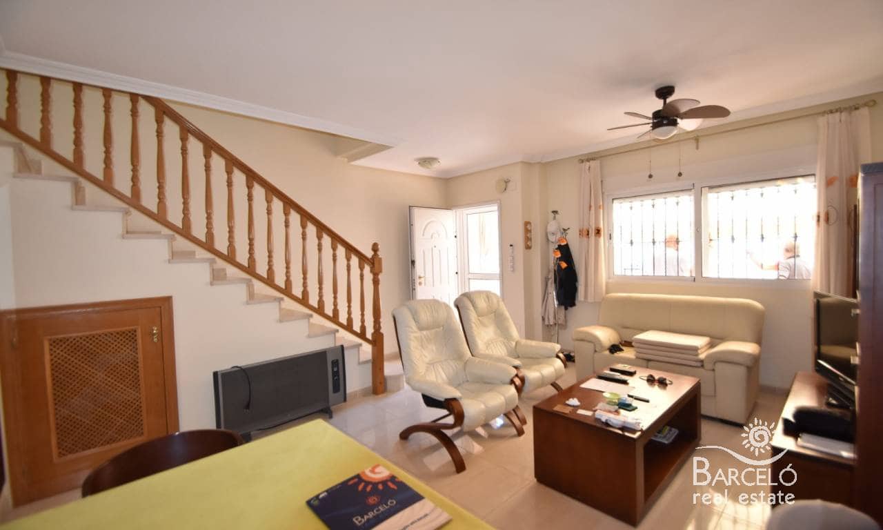 2 slaapkamer Huis te koop in Villamartin met zwembad garage - € 199.950 (Ref: 9867897)