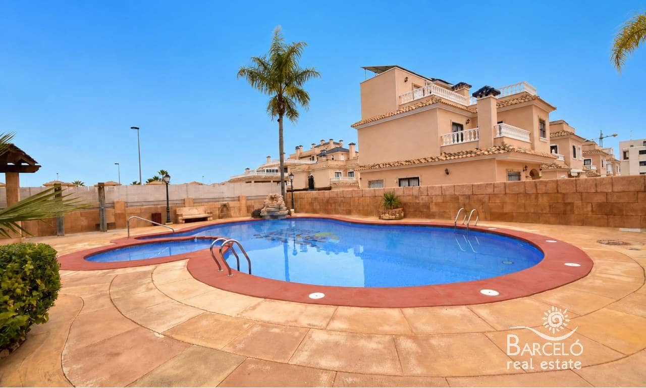 2 slaapkamer Huis te koop in Villamartin met zwembad garage - € 199.950 (Ref: 9867897)