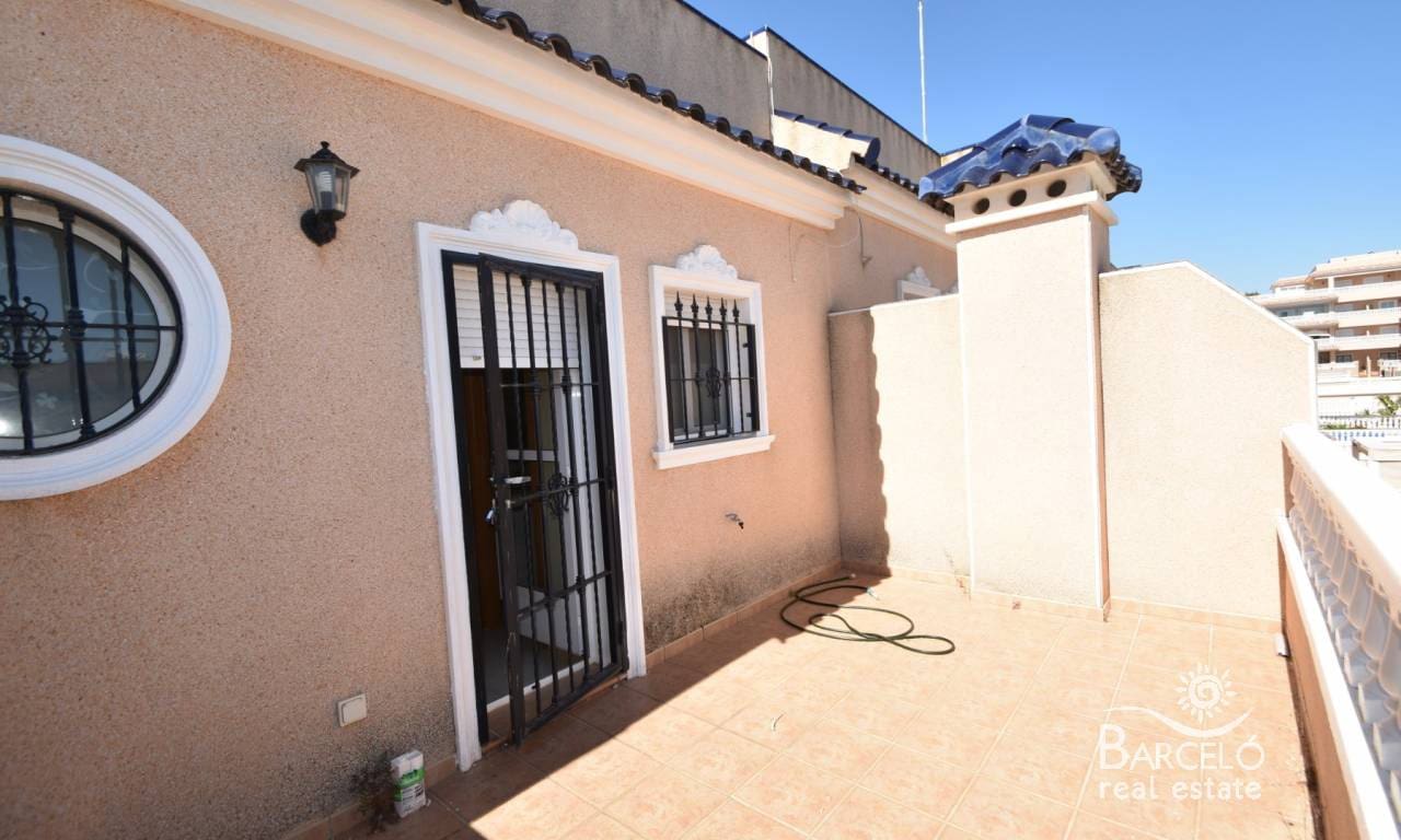 2 slaapkamer Huis te koop in Villamartin met zwembad garage - € 199.950 (Ref: 9867897)