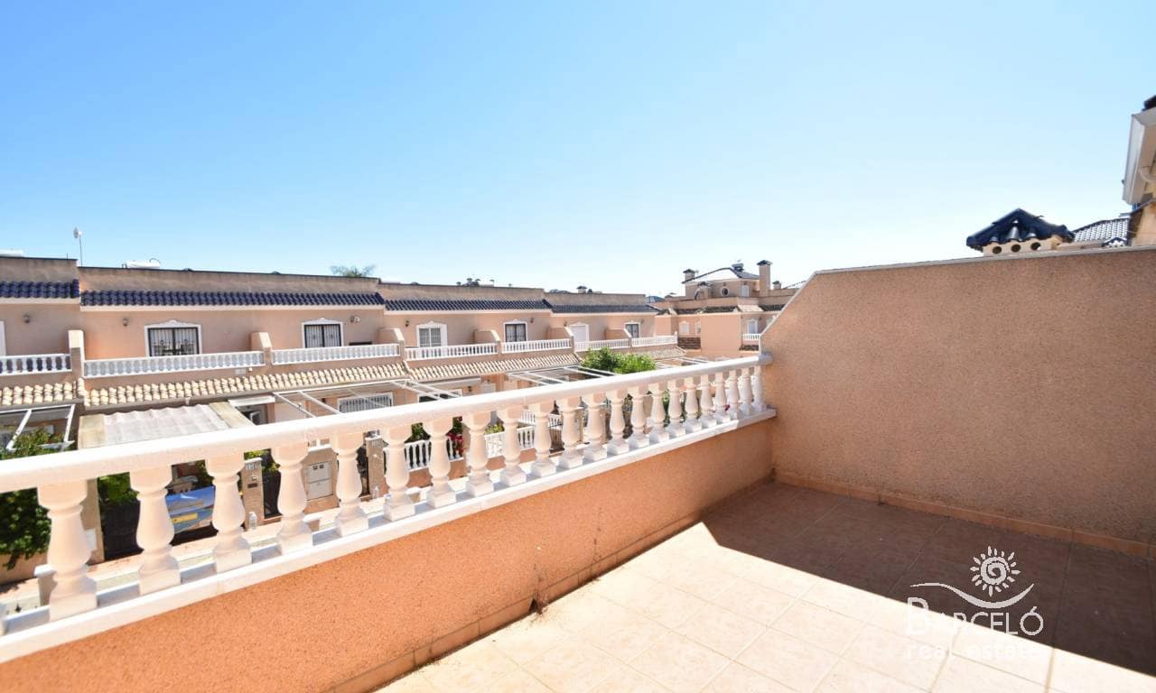 2 slaapkamer Huis te koop in Villamartin met zwembad garage - € 199.950 (Ref: 9867897)