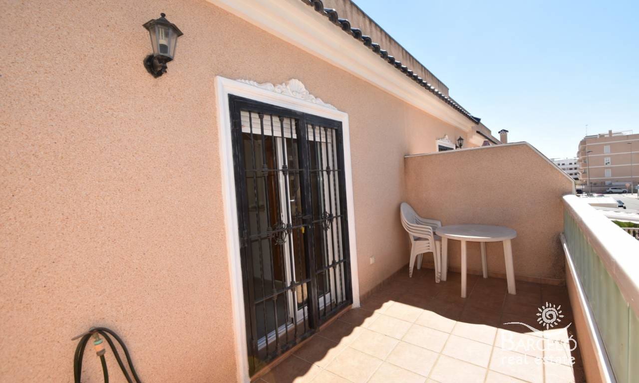 2 slaapkamer Huis te koop in Villamartin met zwembad garage - € 199.950 (Ref: 9867897)