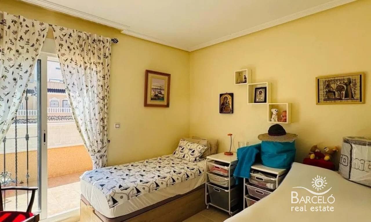 2 slaapkamer Huis te koop in Villamartin met zwembad garage - € 215.000 (Ref: 9883608)