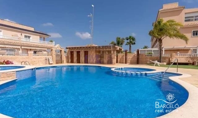 2 slaapkamer Huis te koop in Villamartin, Orihuela met zwembad garage - € 215.000 (Ref: 9883608)