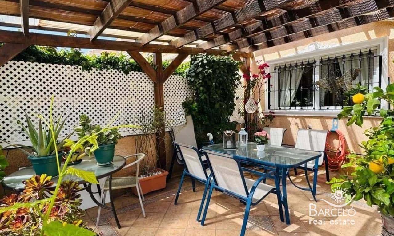 2 slaapkamer Huis te koop in Villamartin met zwembad garage - € 215.000 (Ref: 9883608)