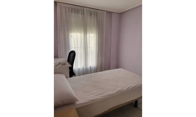 3 bedroom Apartment for sale in Centro, Elche / Elx - € 93,000 (Ref: 9965739)
