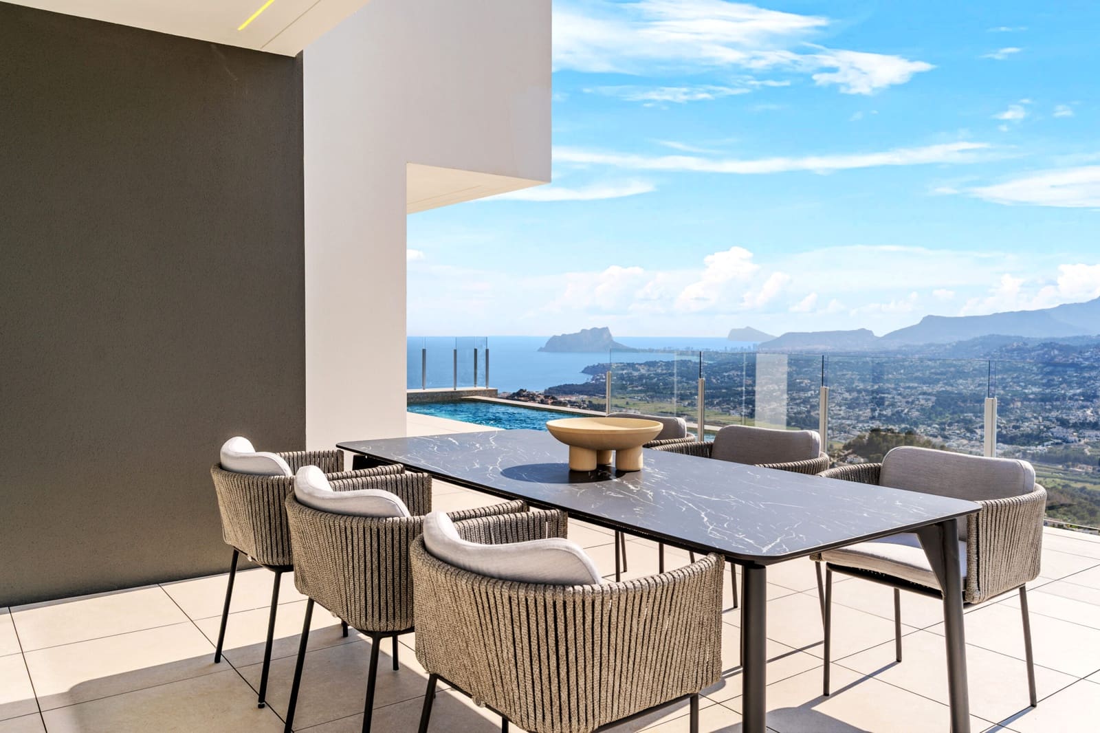 3 bedroom Villa for sale in Cumbre del Sol - € 1,591,000 (Ref: 9251797)