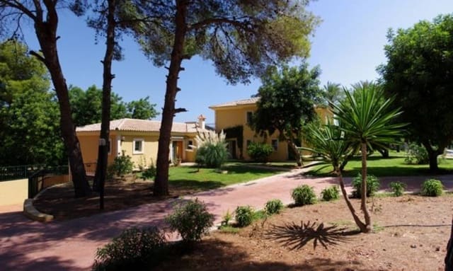 7 Zimmer Villa zu verkaufen in Dénia - 1.800.000 € (Ref: 9251823)
