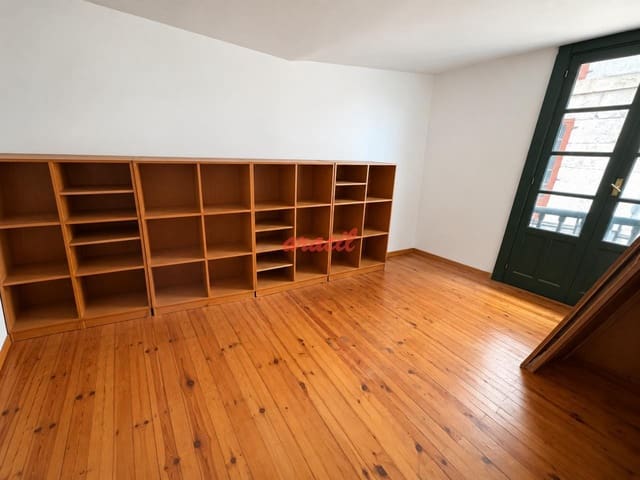 Dom na sprzedaż w Miasto Ourense - 155 000 € (Ref: 10141630)