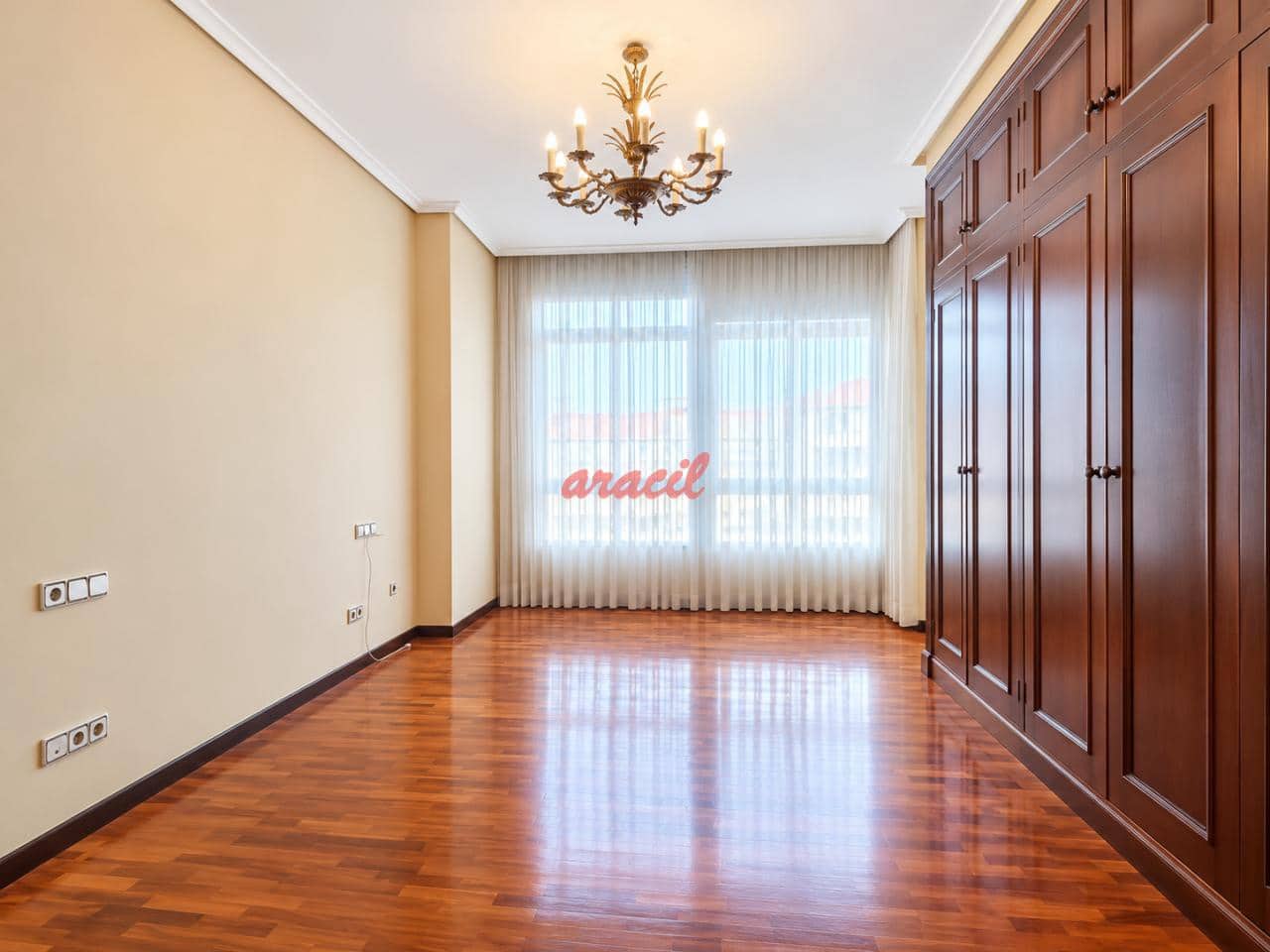 4 bedroom Flat for sale in Ourense city - € 315,000 (Ref: 10186356)
