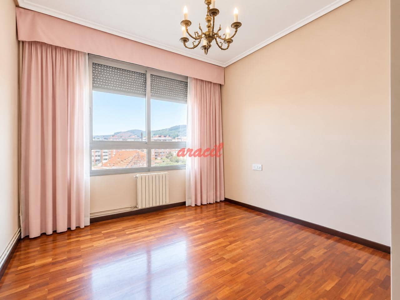 4 bedroom Flat for sale in Ourense city - € 315,000 (Ref: 10186356)