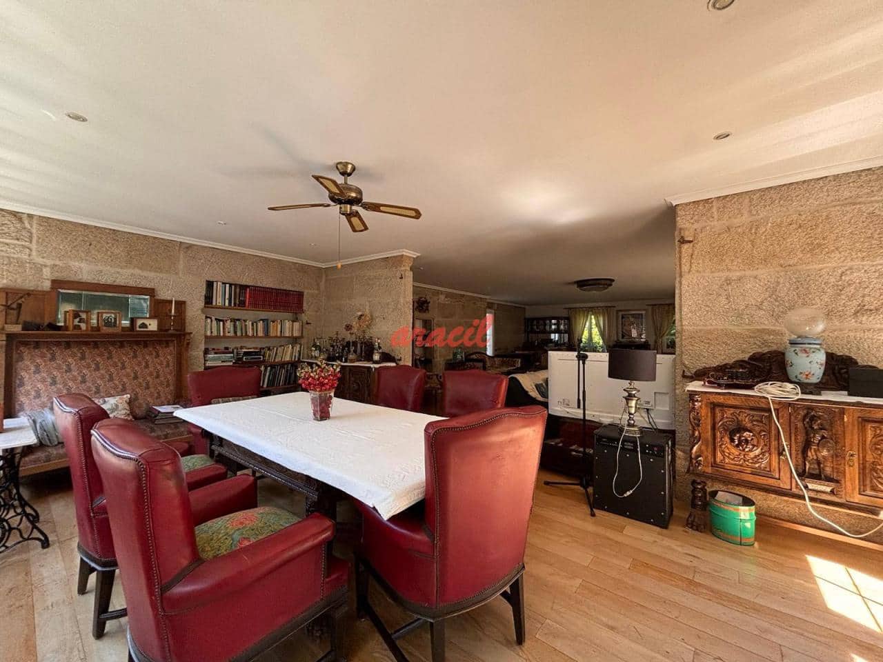 5 soveværelse Finca/Landehus til salg i Vilamarin med swimmingpool garage - € 485.000 (Ref: 8440254)