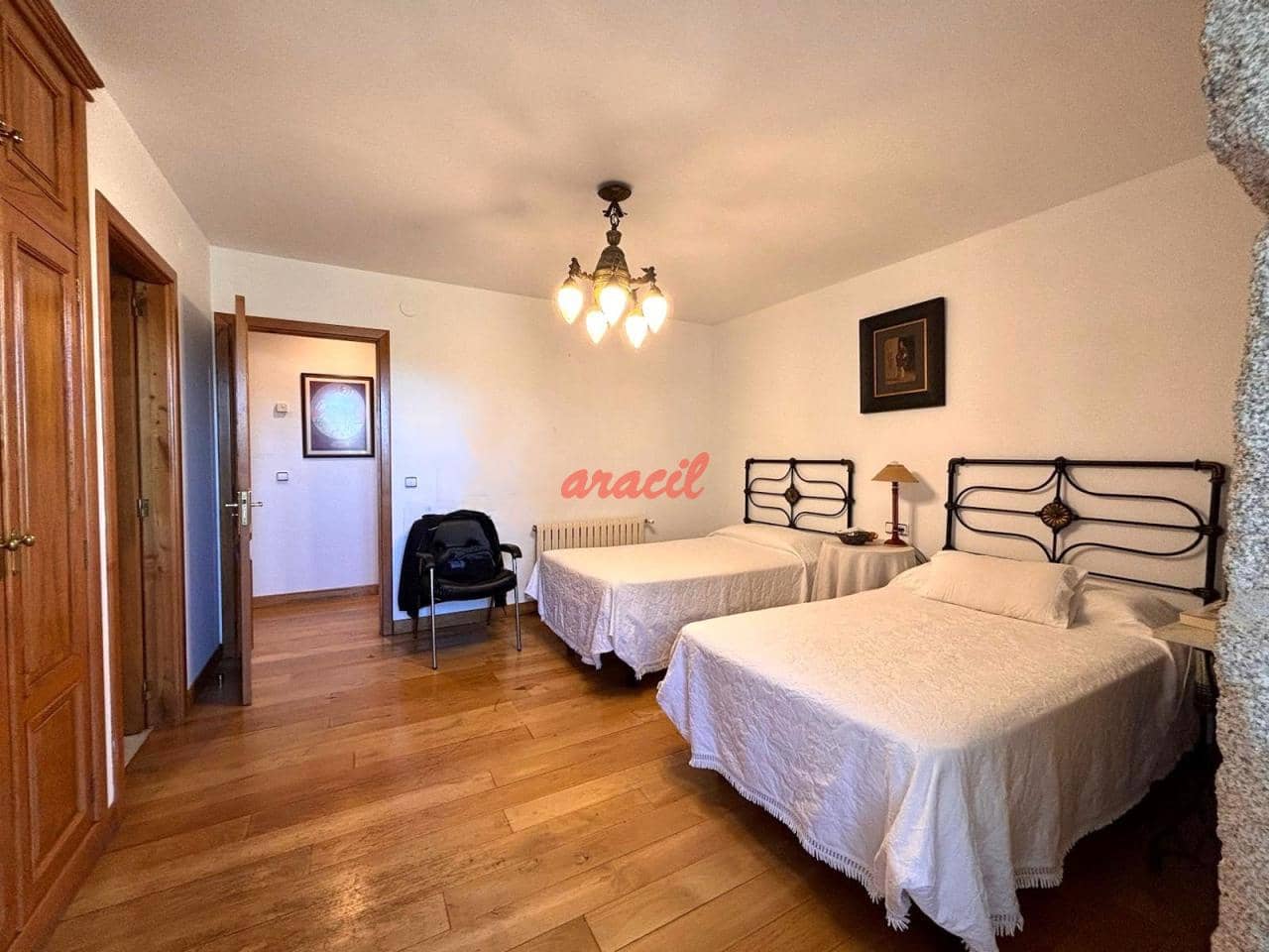 5 soveværelse Finca/Landehus til salg i Vilamarin med swimmingpool garage - € 485.000 (Ref: 8440254)