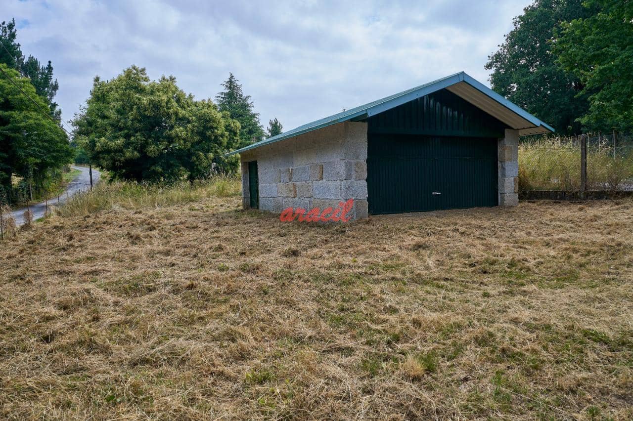 3 soveværelse Villa til salg i Ourense by med garage - € 285.000 (Ref: 8564536)