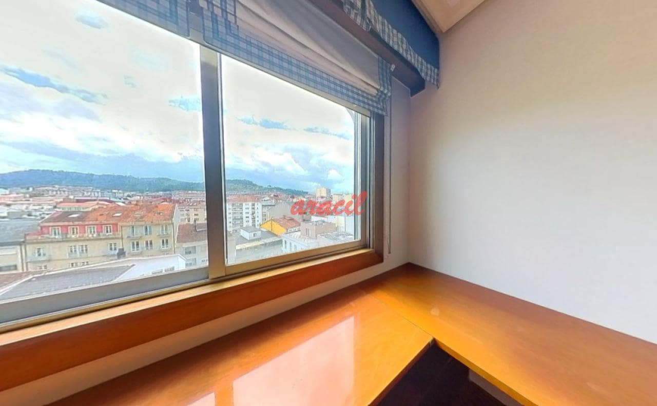 4 soveværelse Lejlighed til salg i Ourense by med garage - € 535.000 (Ref: 8977836)