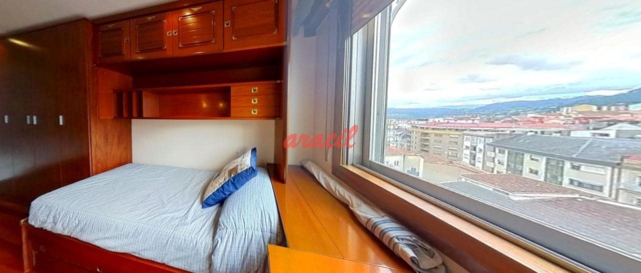 4 soveværelse Lejlighed til salg i Ourense by med garage - € 535.000 (Ref: 8977836)