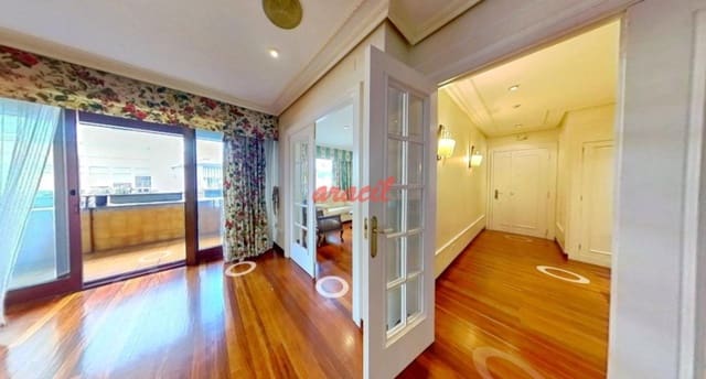 4 bedroom Flat for sale in Ourense city with garage - € 535,000 (Ref: 8977836)